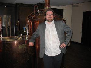 Czech Brewery Karloff - tak se jmenuje jeden z místních minipivovarů. Postavily Pacovské strojírny, a.s.