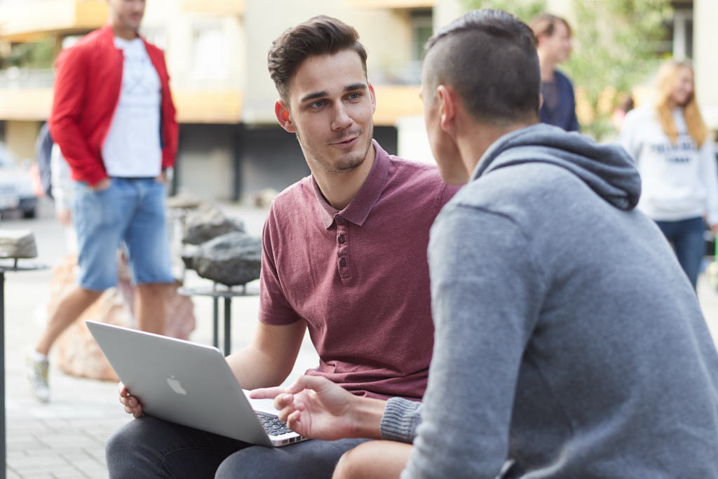 Nalaďte si ozvěny kariérního festivalu
