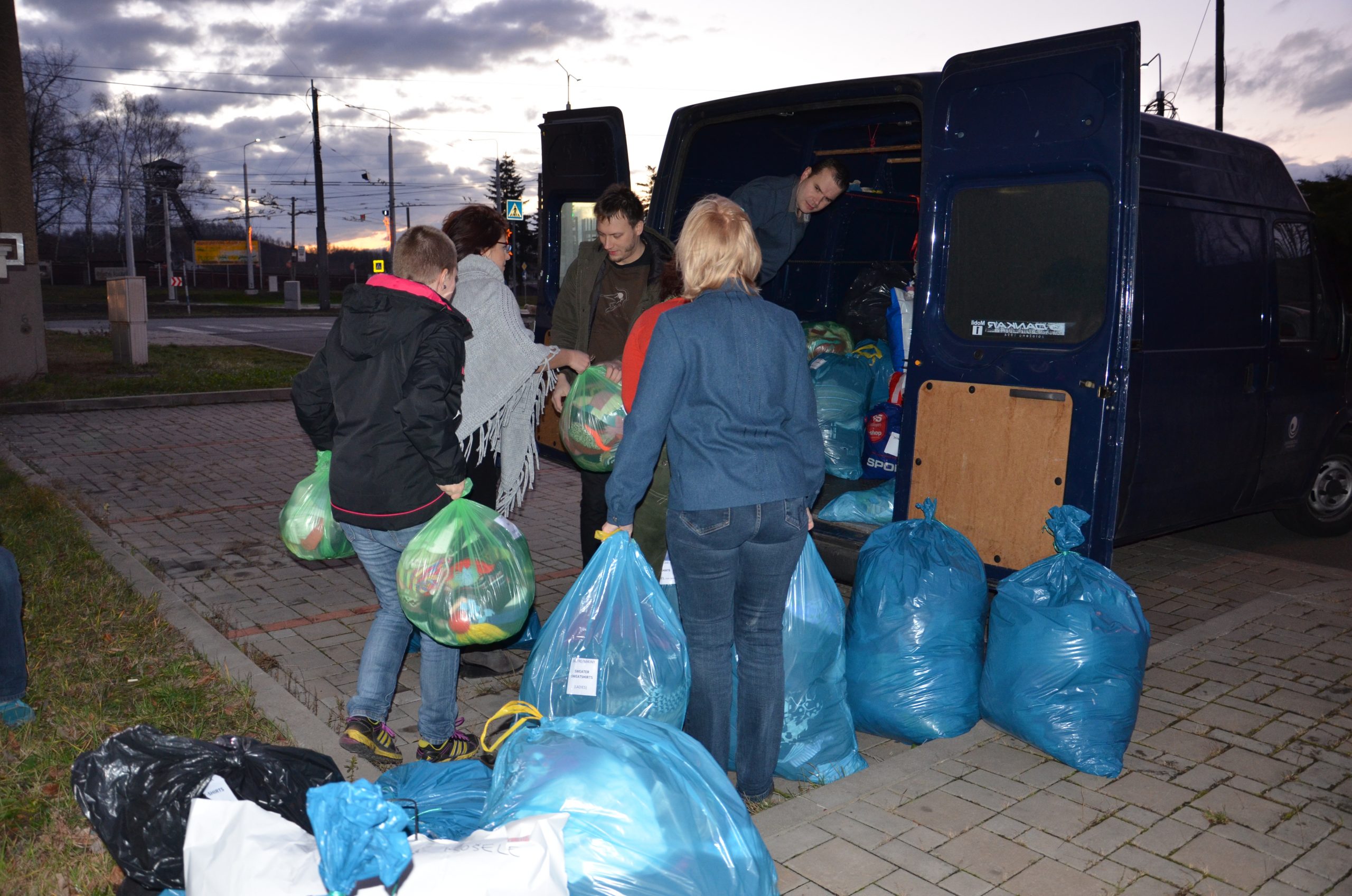 Pojďme pomoci tornádem zasažené jižní Moravě!