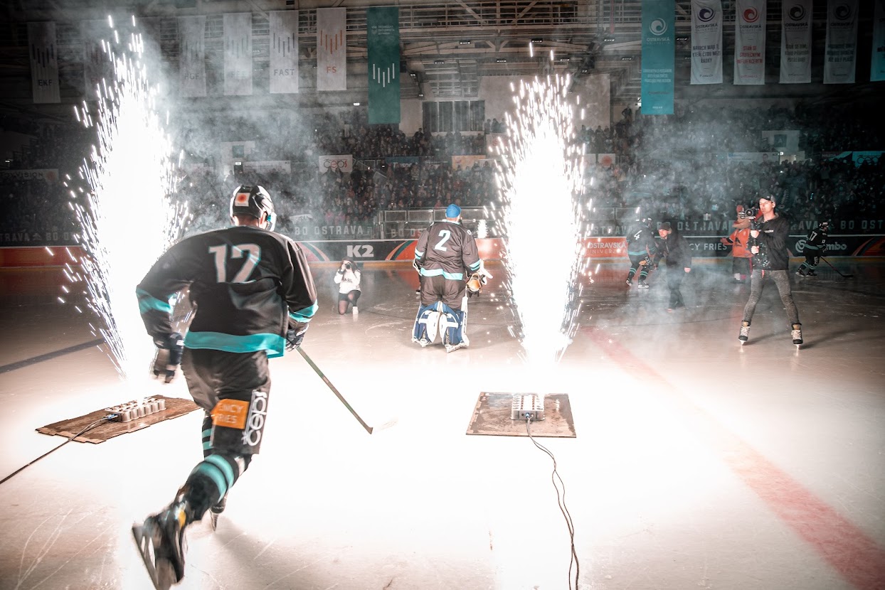 Vyprodanou RT TORAX ARÉNU ovládli ostravští studenti!