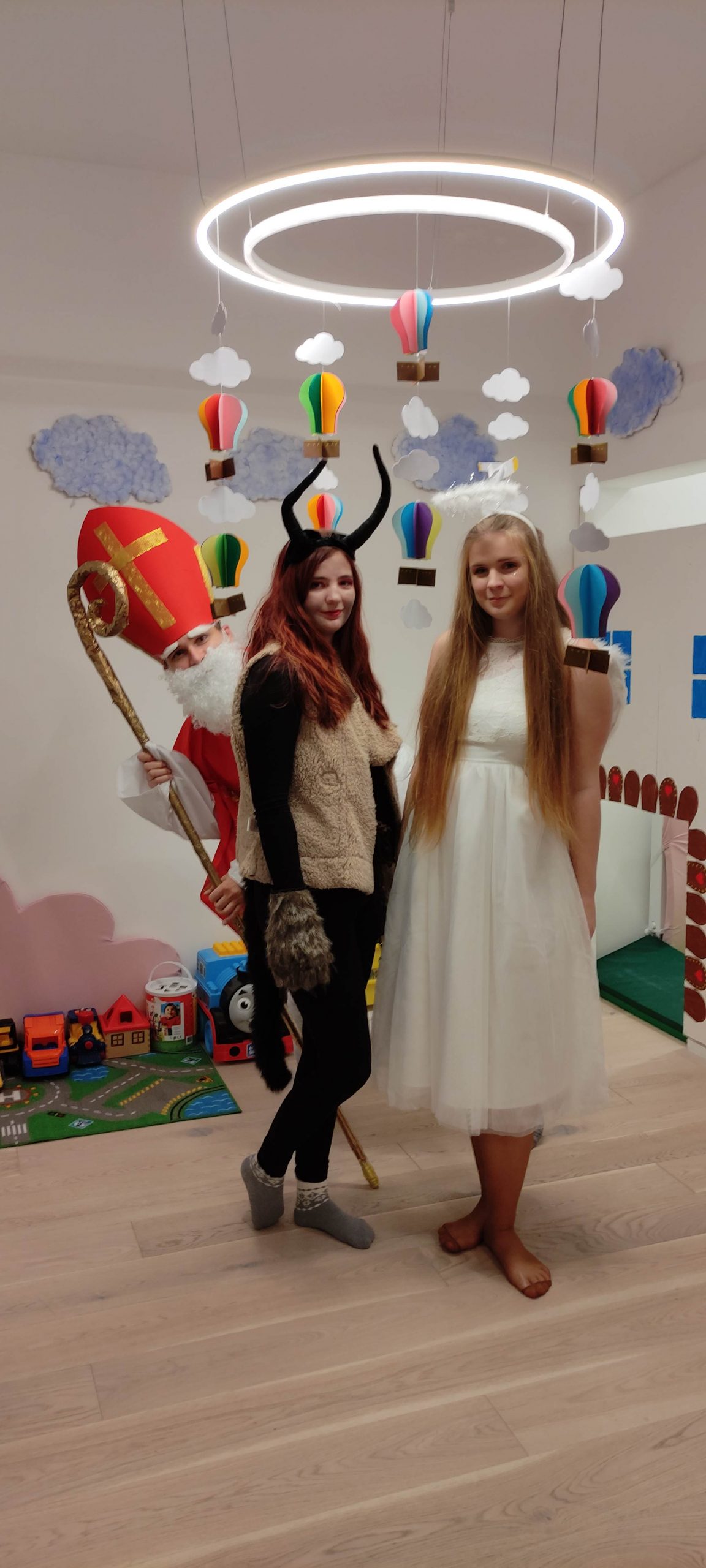 Nadílka na Mikuláše je už od dětství spojena s&nbsp;jistotou a&nbsp;nadějí, které nám dnes tak trošku chybí