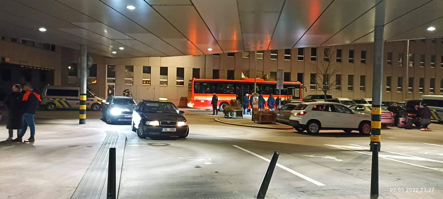 Studenti slavistiky tlumočí uprchlíkům přímo v&nbsp;terénu 24 hodin denně