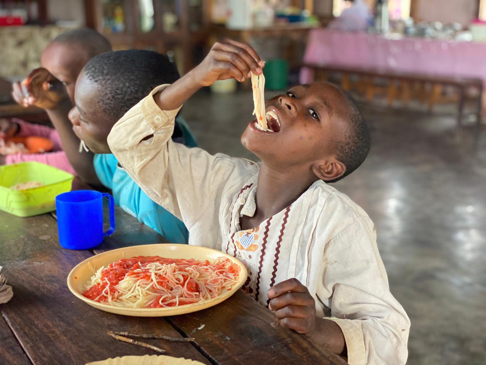 Očima dobrovolníků OU Aid: Výstava fotografií našich studentů