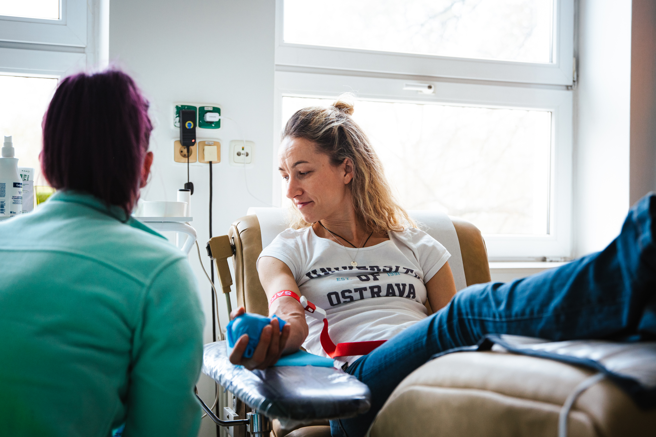 Máme prázdné vaky! FNO hledá dárce krve