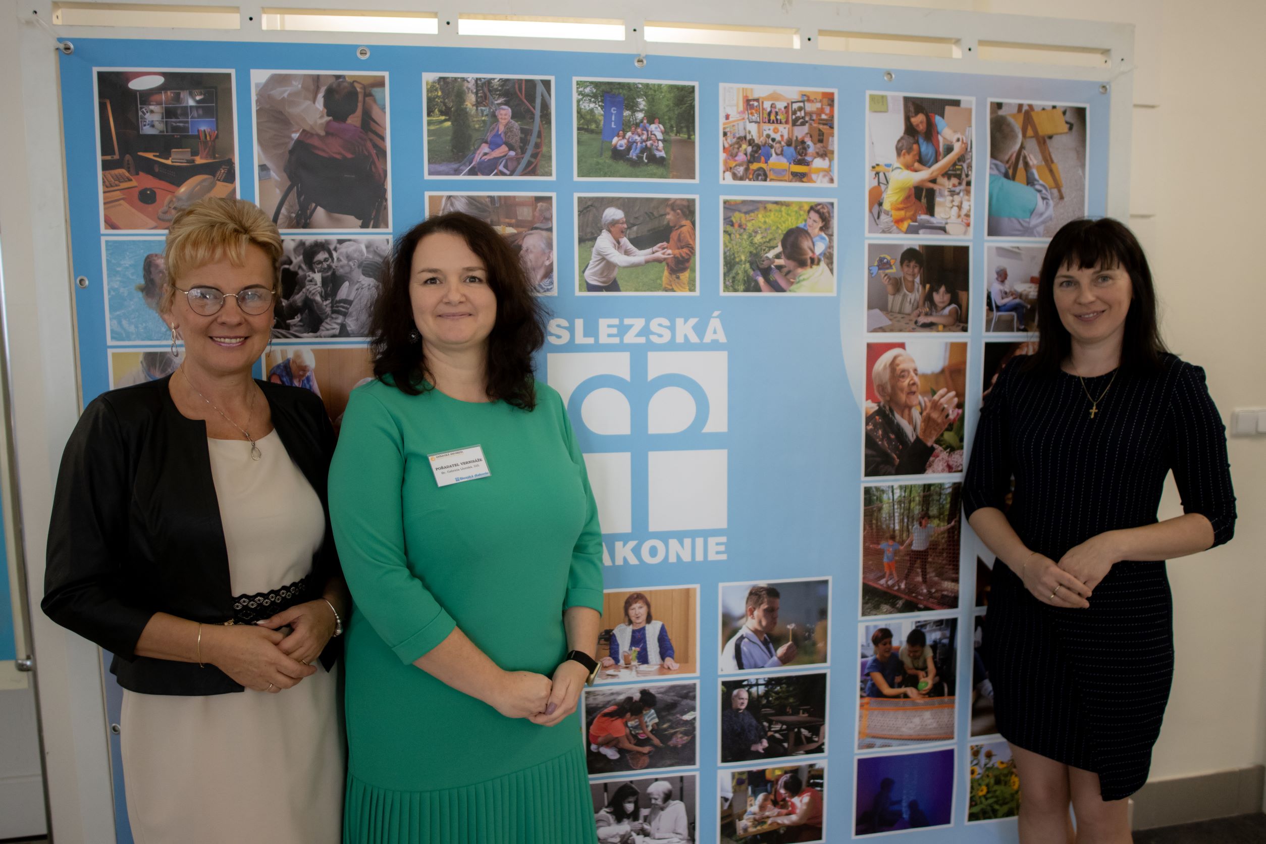 „Proč jdeš na sociální práce, ptali se mě doma. Radši si to pořádně rozmysli.“ Studentky boří tabu o&nbsp;sociální práci