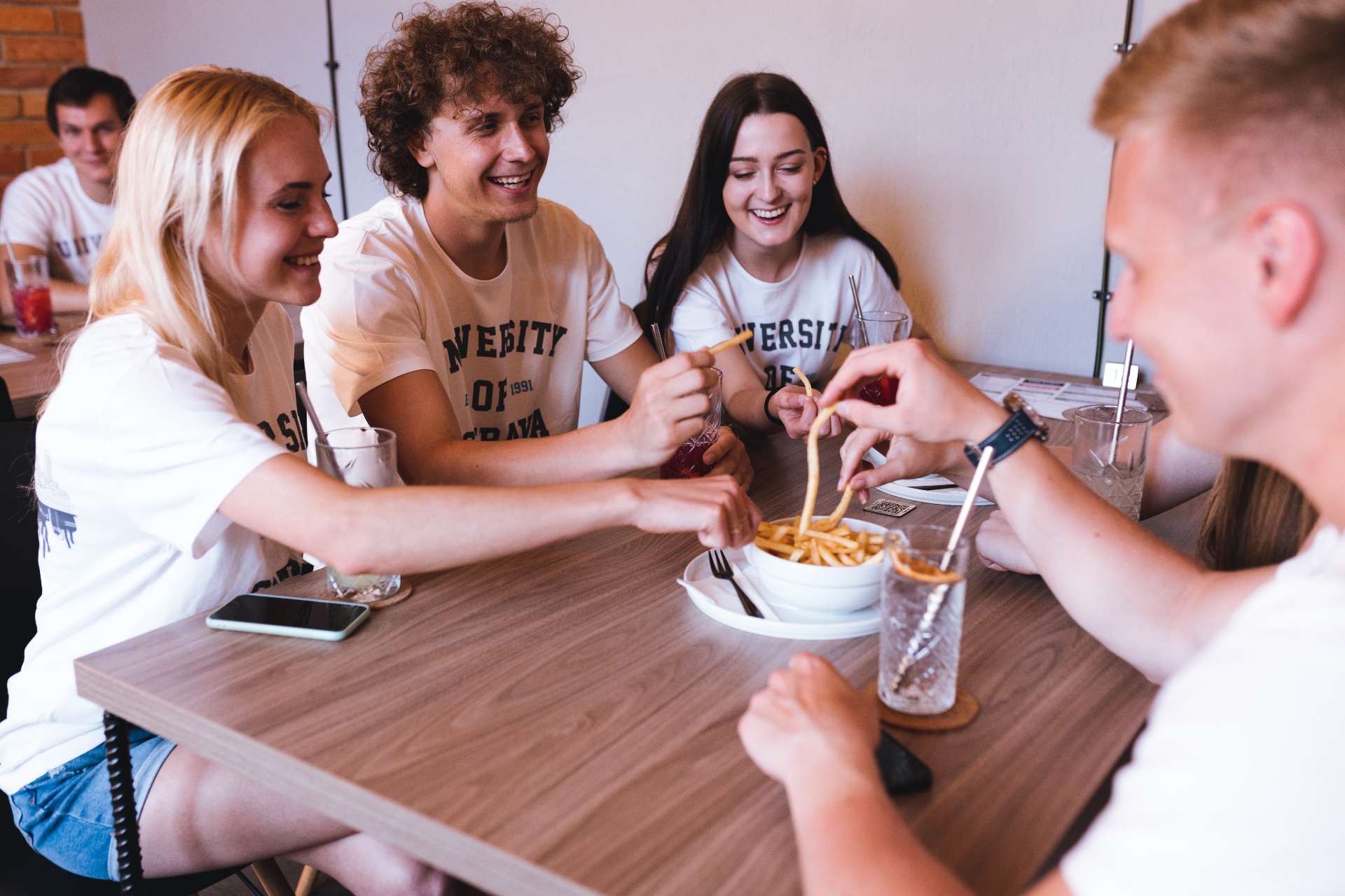 5 tipů, kde se v&nbsp;centru Ostravy najíst rychle a&nbsp;„za levňocha“