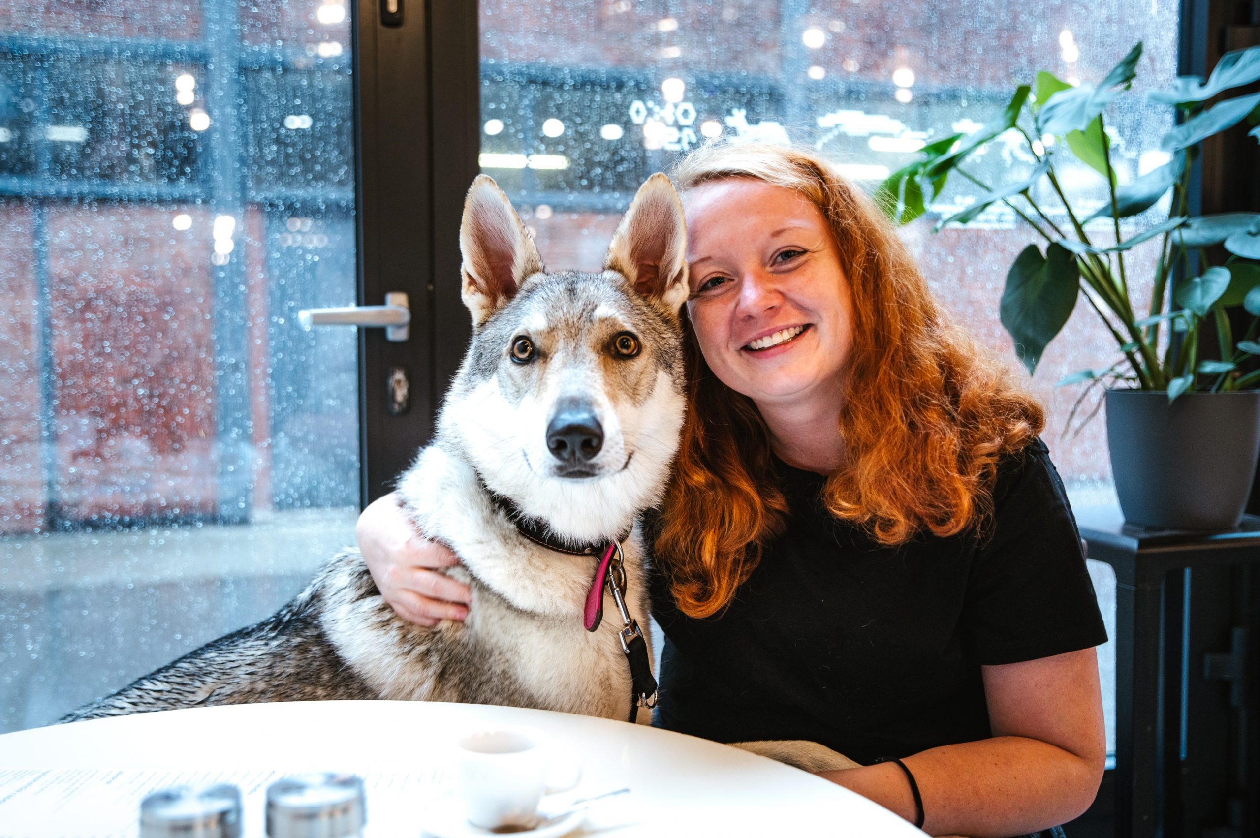 „Lidé si mylně sociální pracovníky představují jako ‚zubaté tety‘, co odebírají děti,“ říká finalistka soutěže Český Vševěd Kateřina Mikulcová z&nbsp;FSS OU