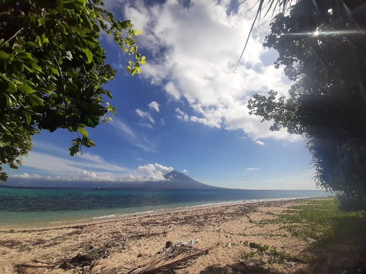 Blog z&nbsp;OU AID: Za dobrovolnictvím a&nbsp;želvami na indonéskou Lembatu