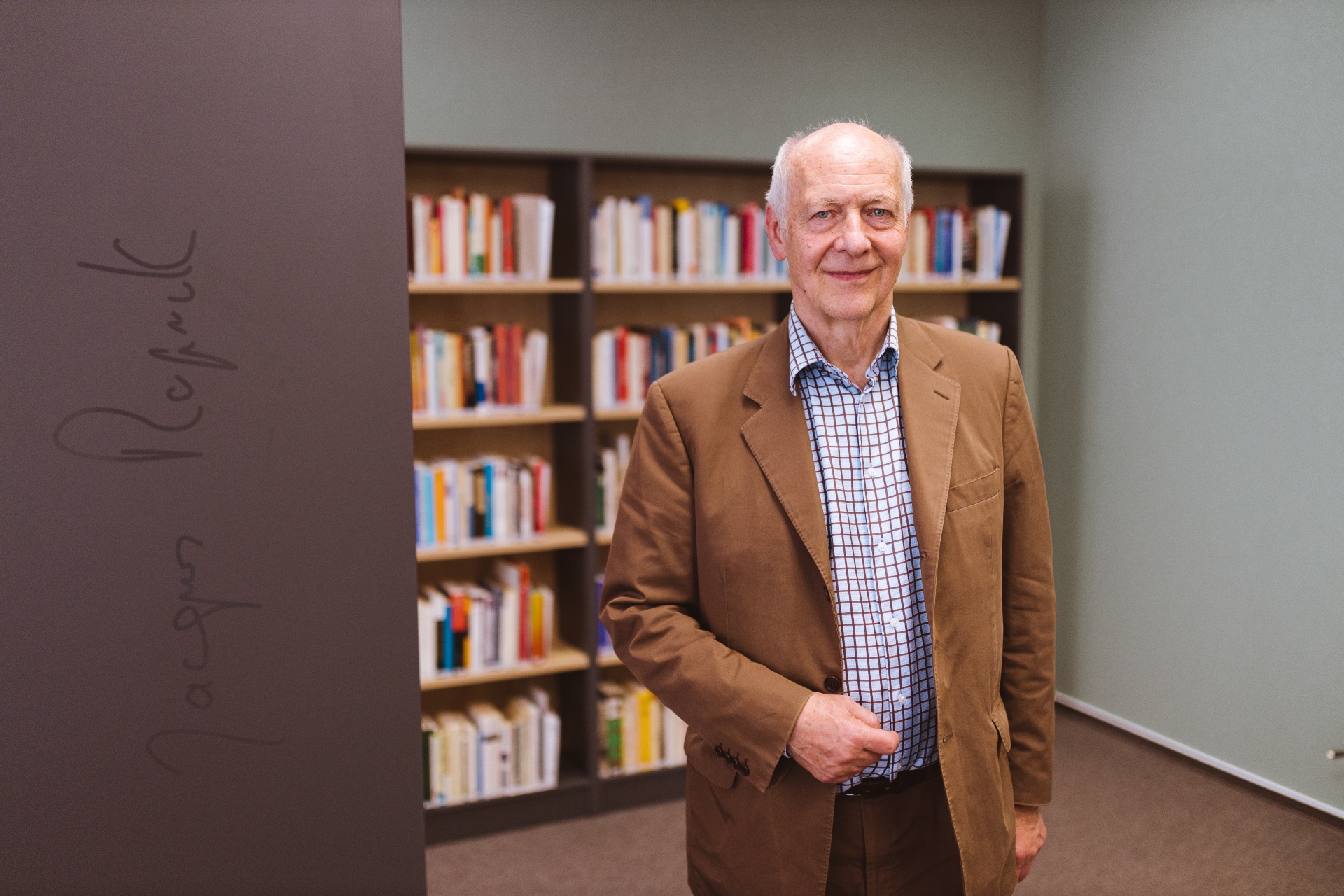 Jakým hrozbám čelí současná společnost? Proberte téma na besedě s&nbsp;Jacquesem Rupnikem, už 13.&nbsp;listopadu v&nbsp;OUshopu