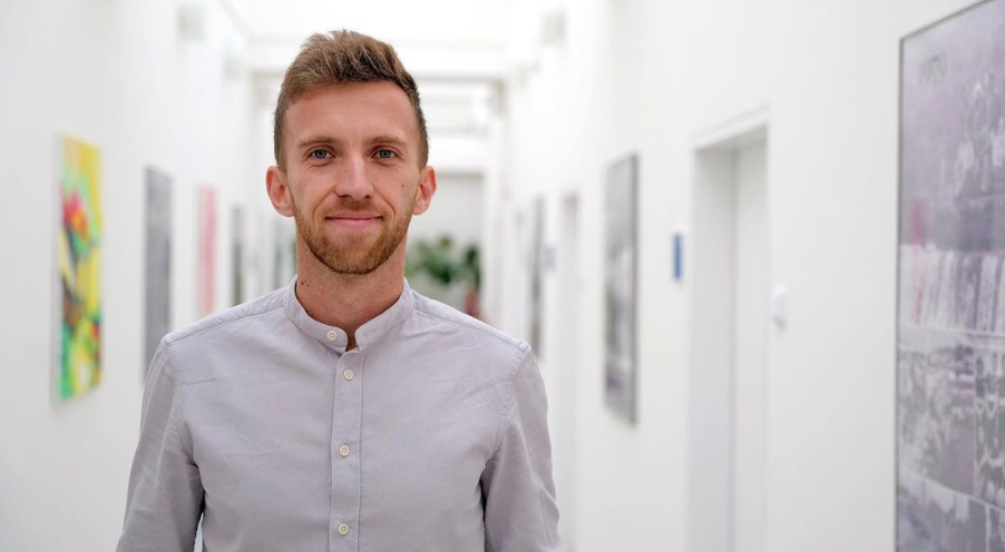 Jak velké slovo mají studenti v&nbsp;Radě vysokých škol? Rozhovor s&nbsp;Lukášem Slovákem, místopředsedou Studentské komory Akademického senátu