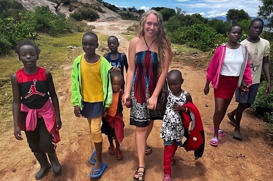 Přečtěte si blog z OU Aid. Tereza v něm popisuje svou nezapomenutelnou cestu do Keni