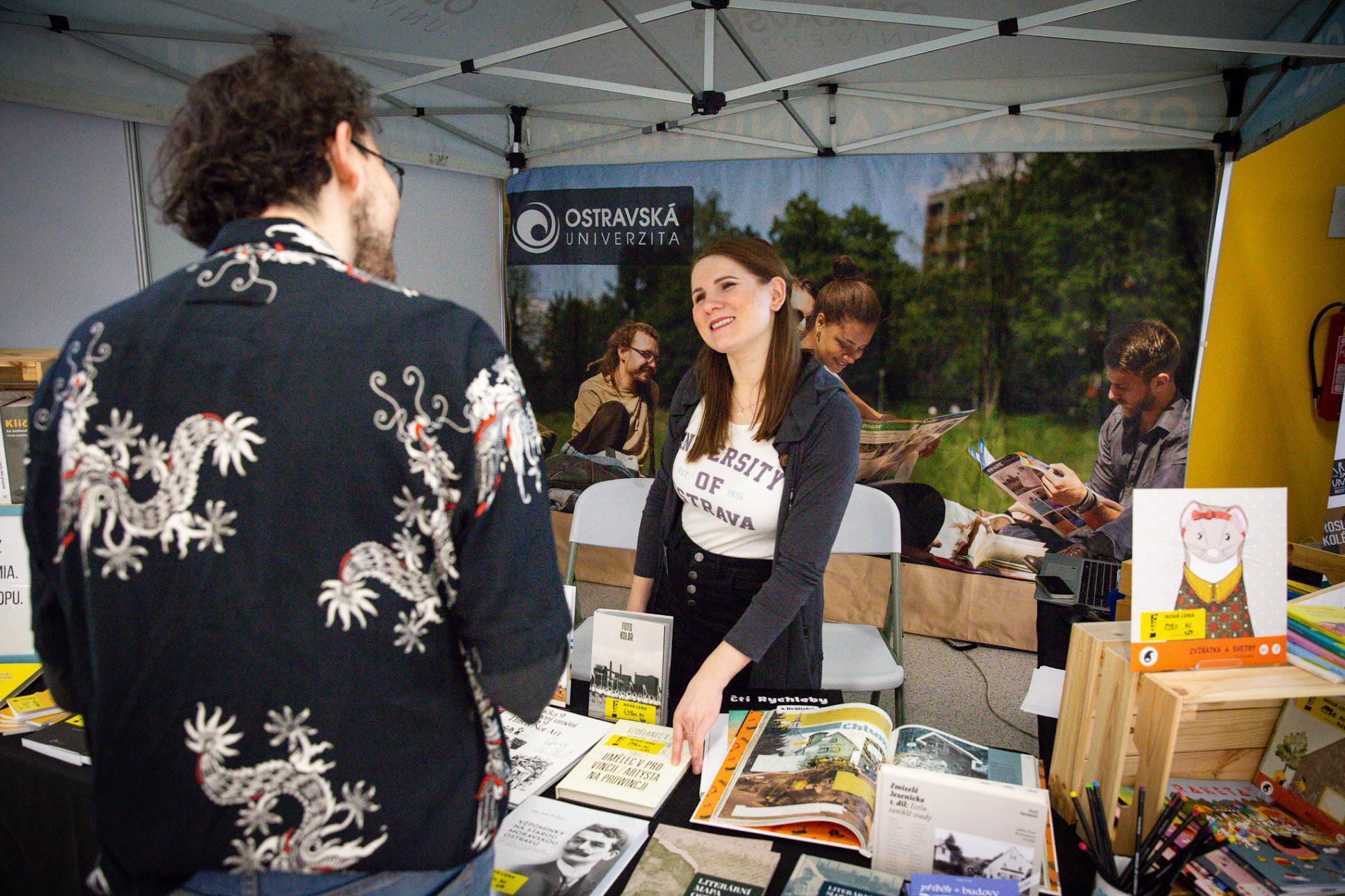 OUshop míří na Knižní festival Ostrava