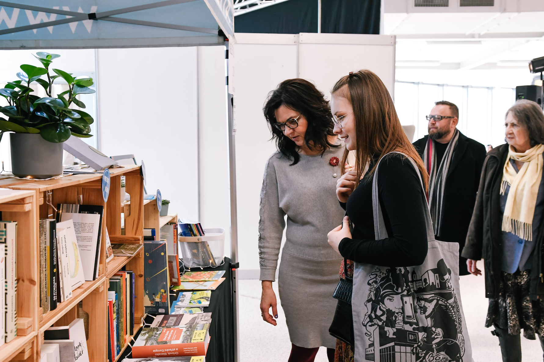 Setkejte se s&nbsp;OUshopem na Knižním festivalu Ostrava
