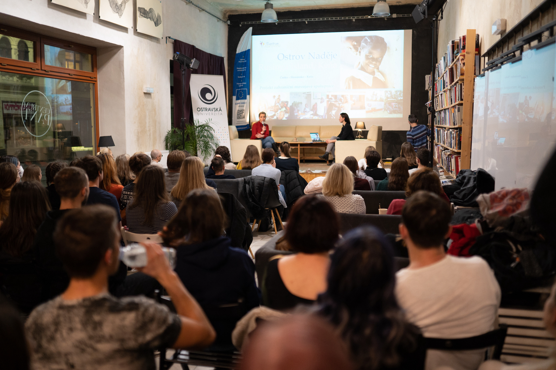 Zjistěte více o&nbsp;kolumbijské narkomafii a&nbsp;společnosti s&nbsp;Héctorem Abadem Faciolincem