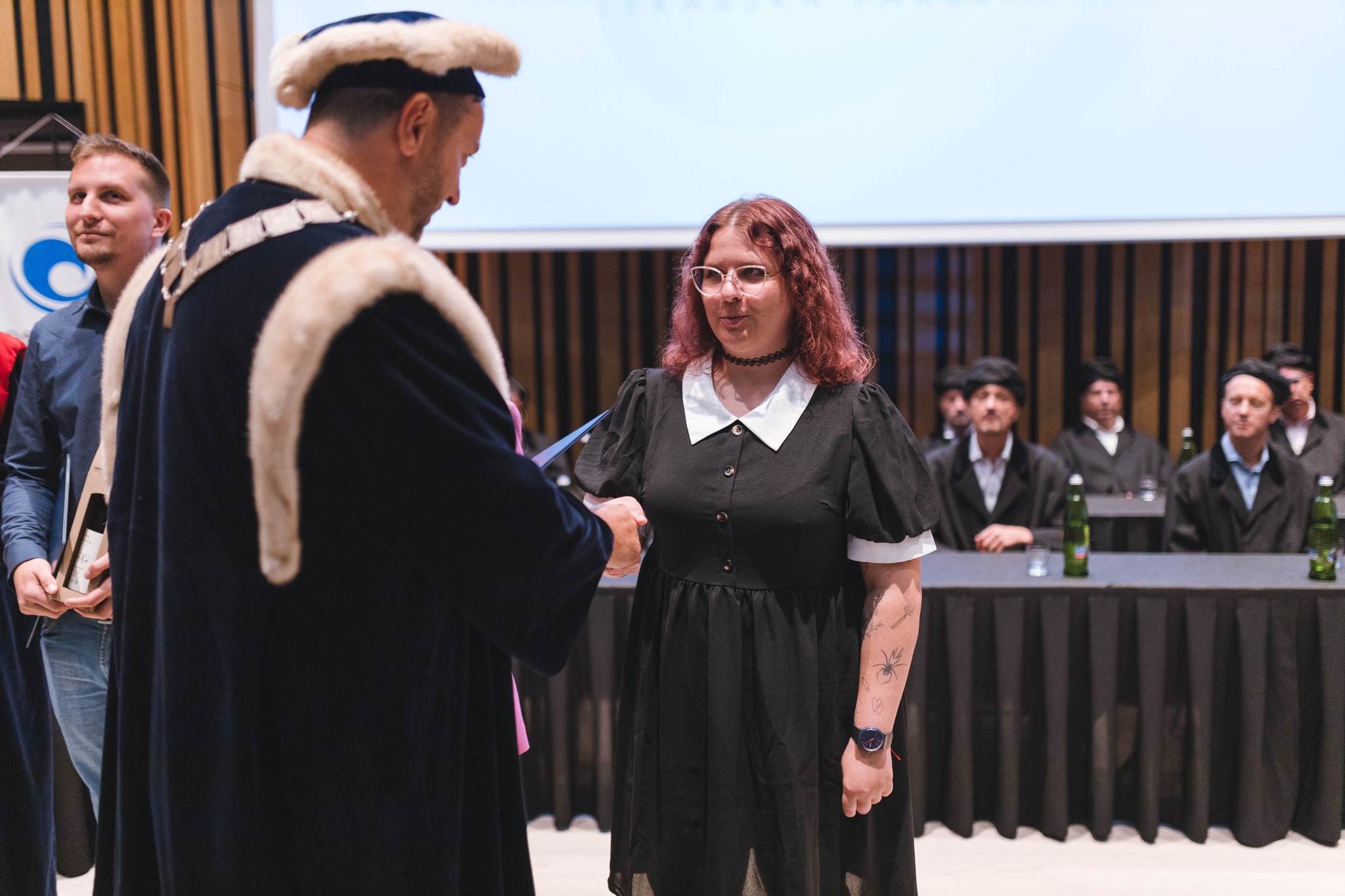 „Jsem hlavně ráda, že je má práce přínosná a&nbsp;že mohu pomáhat lidem,“ říká absolventka LF OU nominovaná na cenu vlády Valeria Skopelidou