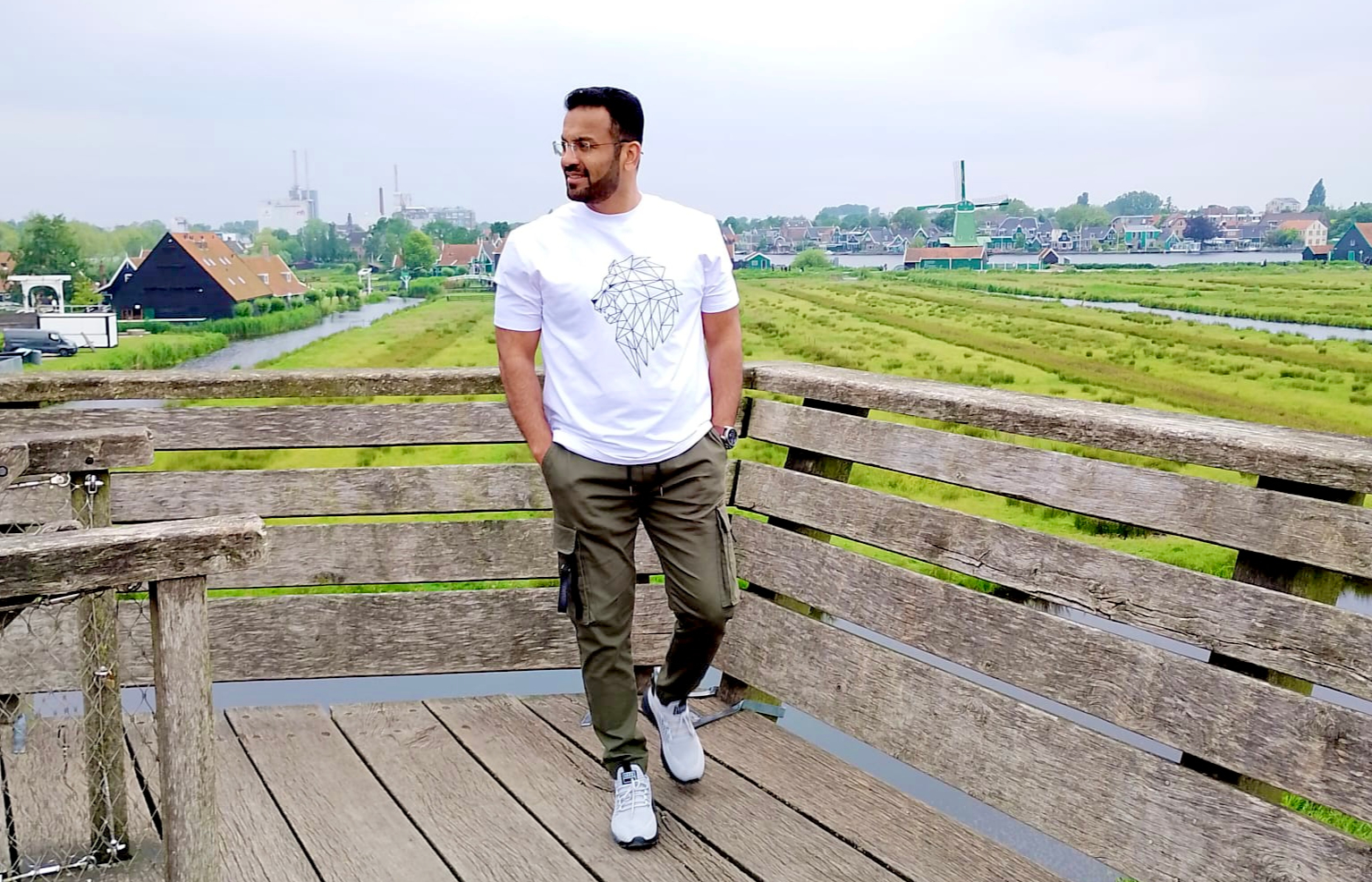 „Musíme vychovat generaci s&nbsp;pocitem zodpovědnosti,“ říká globální expert Salman Qureshi