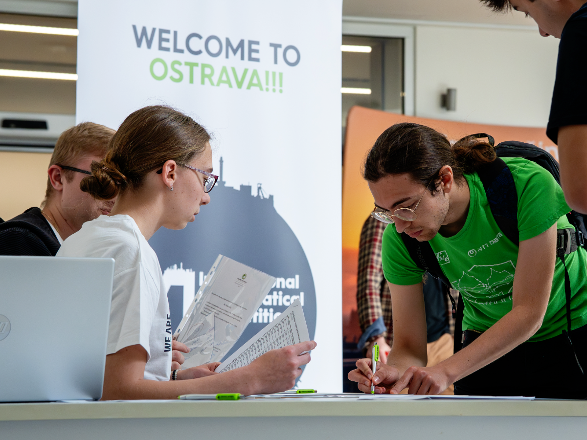 Matematici slaví Svátek práce na ostravské soutěži!