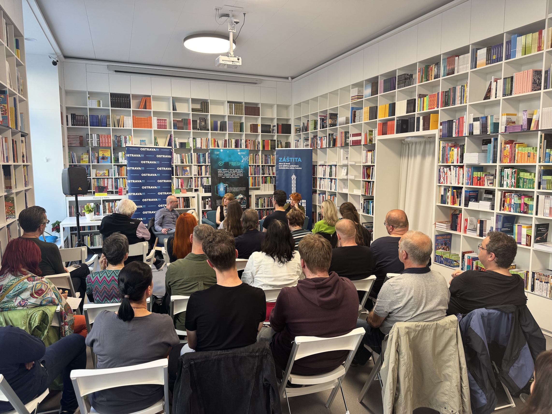 Večery s&nbsp;REFRESH: Ostravo, mám tě rád, ale stěhuju se pryč. Živá debata na téma kvality života ve městě