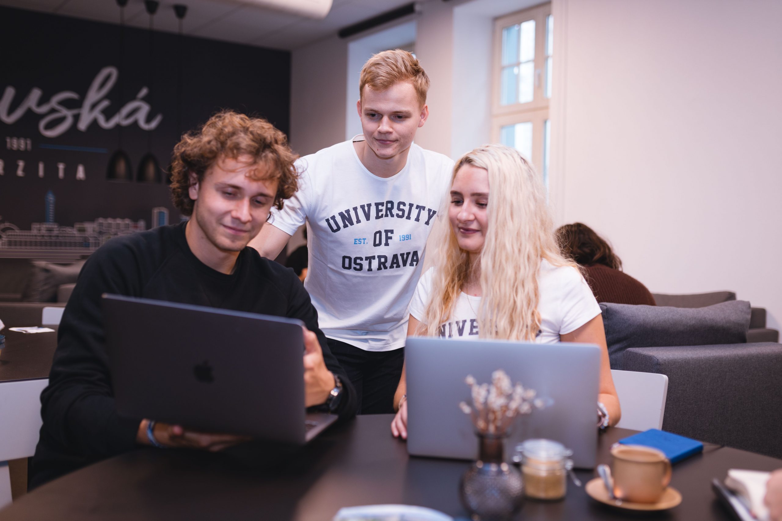 Přihlaste se do Studentského panelu při&nbsp;Radě pro vnitřní hodnocení a&nbsp;vyjadřujte se například ke studijním programům