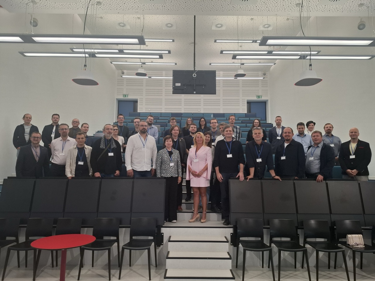 Od jazykových prostředků po&nbsp;sociální dopady. Projekt propojuje výzkum dezinformací a&nbsp;umělé inteligence