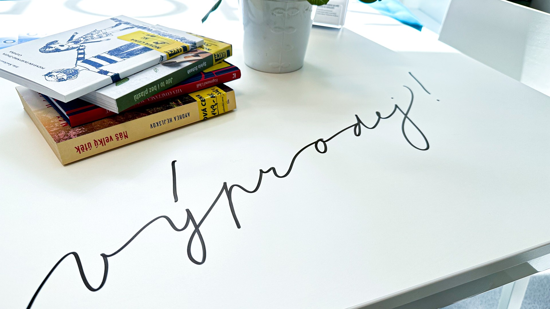 Knihy za hubičku. Nezmeškejte podzimní výprodej v&nbsp;OUshopu, začíná 10.&nbsp;listopadu