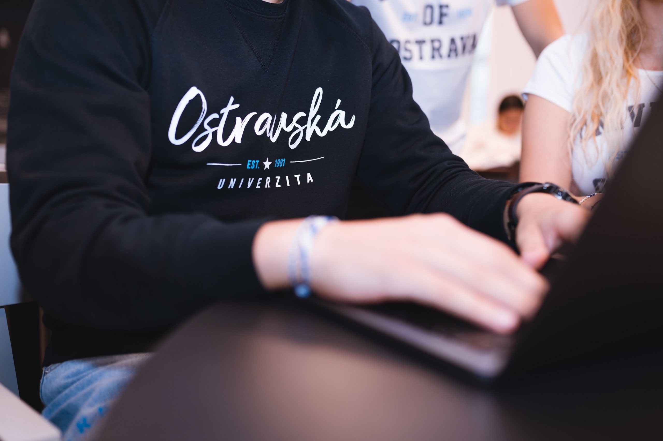 Ostravská univerzita posiluje svou institucionální odolnost, chránit bude před působením vlivů cizích mocí