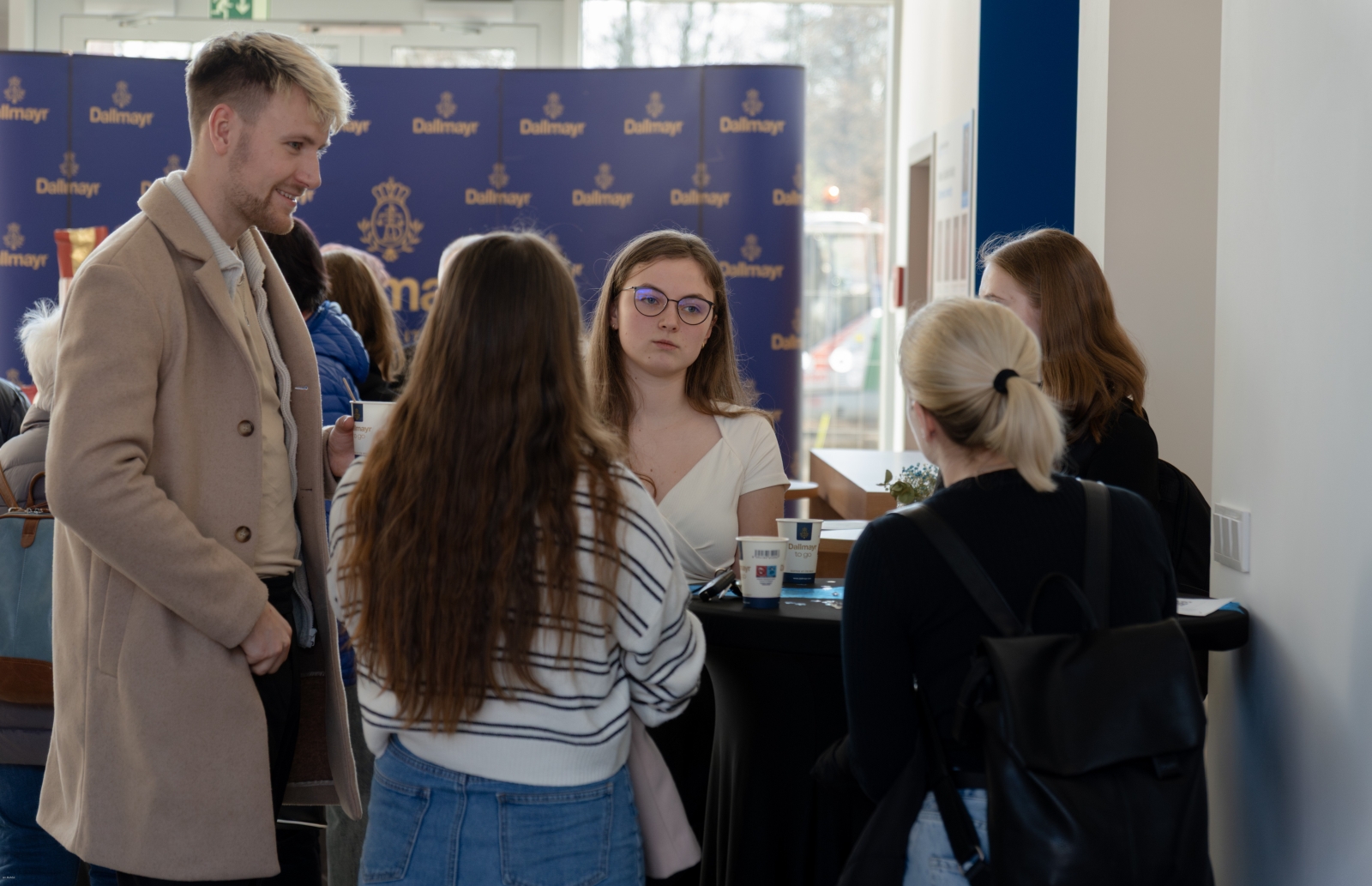Šálek, který pomáhá: Blíží se 2.&nbsp;ročník Coffee Festu na Lékařské fakultě