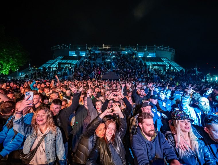 Majáles Ostravské univerzity oslaví v&nbsp;City Campusu 30.&nbsp;ročník. Dorazí Maniak, Poetika i&nbsp;Jasmin