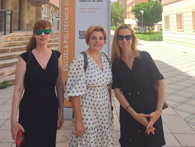 Zástupkyně Ostravské univerzity vystoupily na mezinárodním sympoziu NEOLAiA o&nbsp;jazykových politikách
